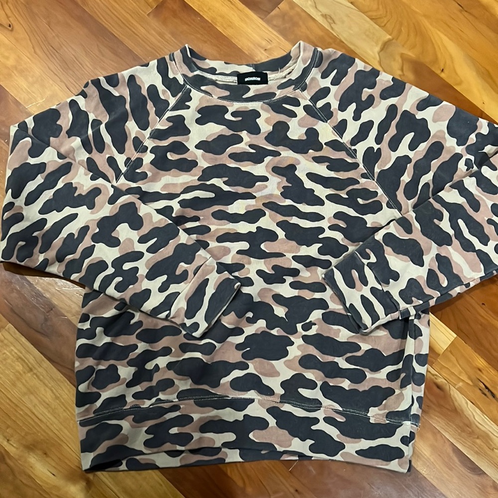 Monrow Crewneck